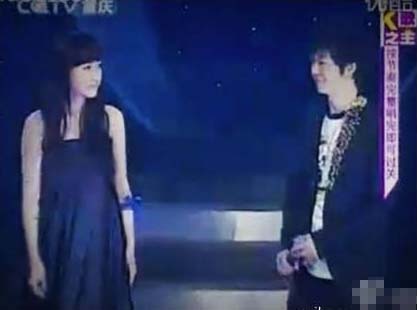 2019快乐男声经济人_张杰助阵快男成都唱区 献 微笑 为玉树祈福(2)
