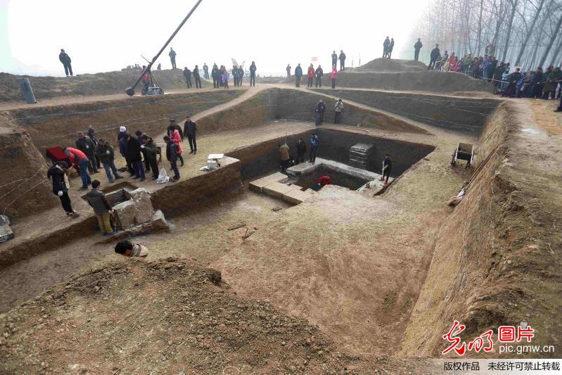 安徽固镇开展史前古城周边考古 探明古墓葬10