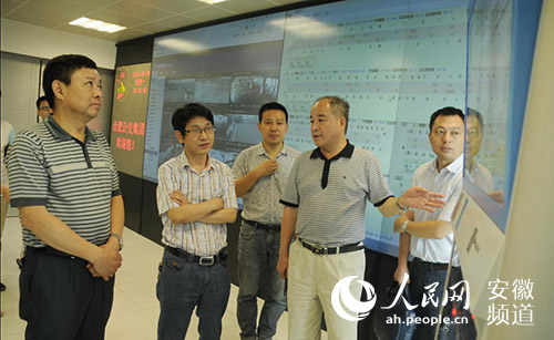安庆市交通局一行来合肥考察电子站牌建设