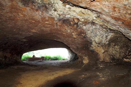 十六个景区:大别山石窟景区