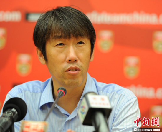 高洪波二度接手国足 带队征战2018世预赛小组