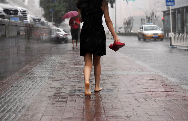 国北方多地迎强降雨天气 北京发布暴雨橙色预