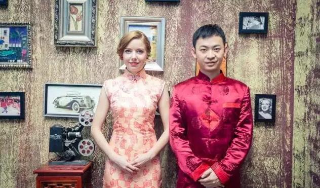 界首小伙娶回乌克兰美女 回家乡办中国传统婚