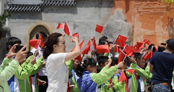 岳西首部快闪在主簿镇开机拍摄