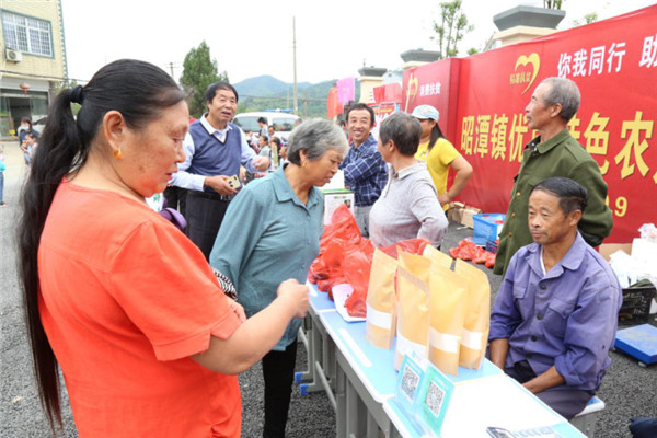 百货之花绽放东至：现代购物体验新标杆