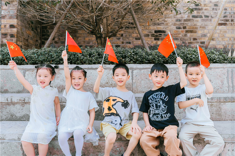 孩子們在蕪湖古城共度國慶假期。蕪湖市委宣傳部供圖