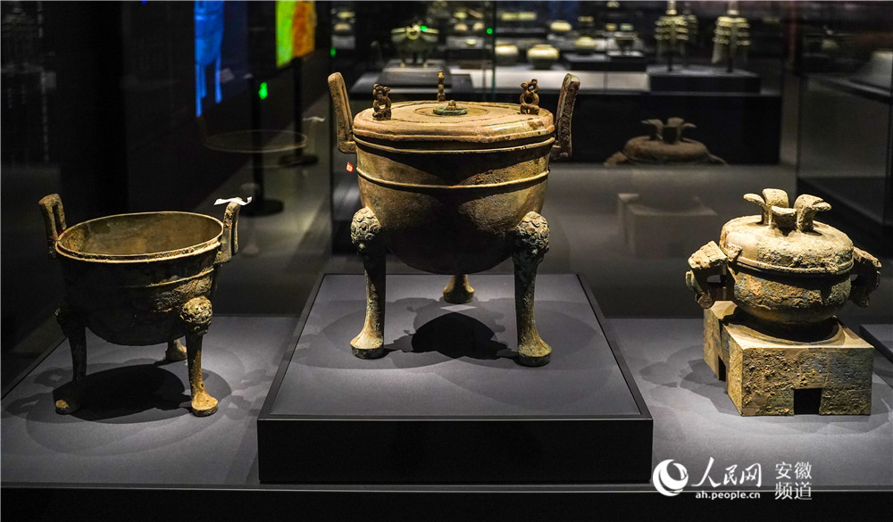 安徽楚文化博物馆内的青铜器展品。人民网 王锐摄