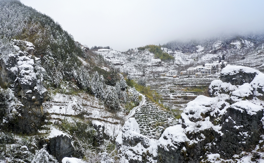 雪后山鄉美如畫。鄭宏攝