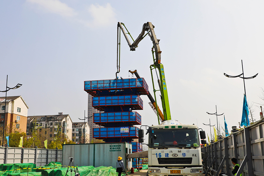 �����Ǽ���·������ɽ�Σ������׶ս�������������