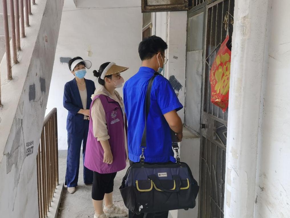 合肥燃气集团积极开展“敲门行动”。合肥燃气集团供图