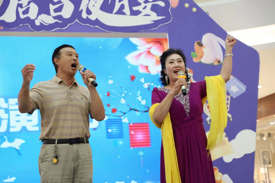合唱。张成伍摄