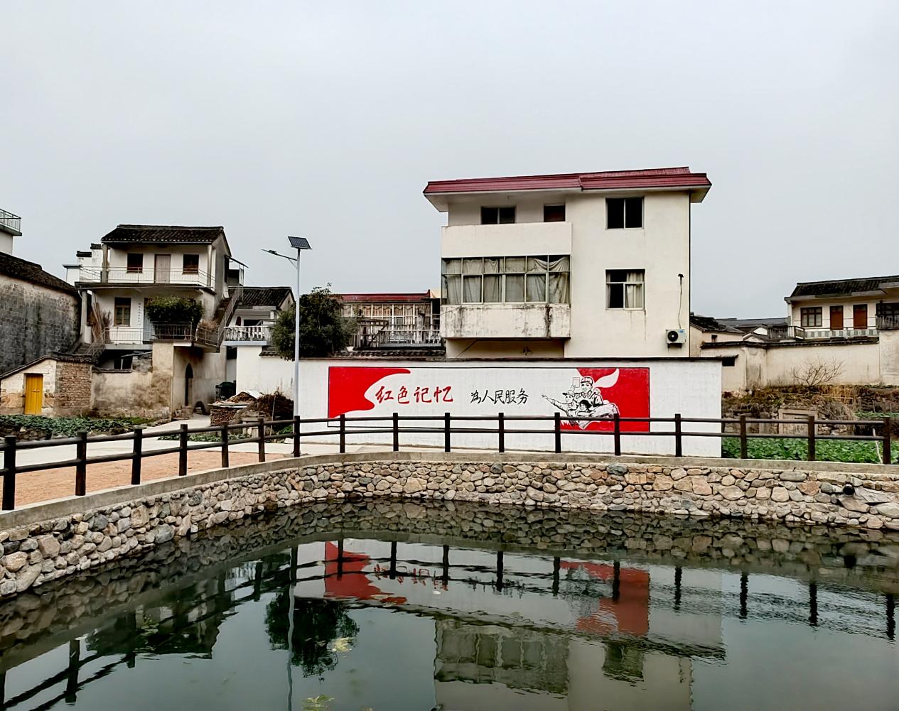 红色革命文化墙。绩溪县委宣传部供图