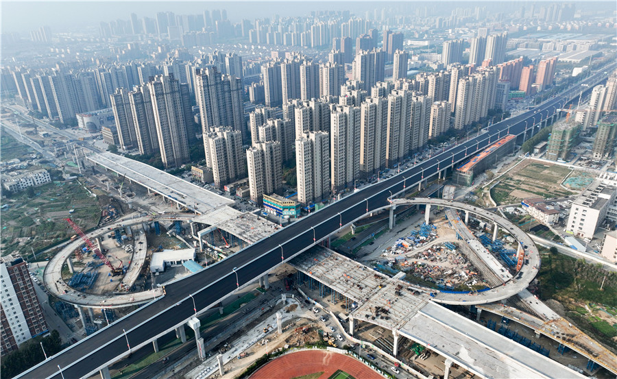 包公大道（二十埠河-龍興大道）道路與管廊工程地面道路及部分高架橋已正式放行。安徽路橋集團供圖