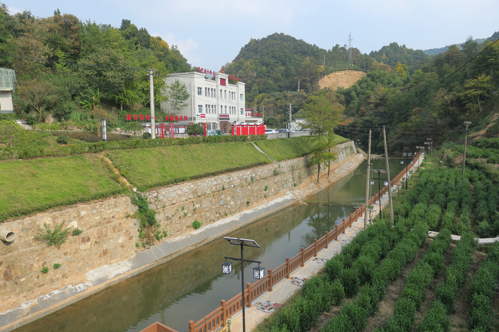 黃甲鎮水嶺村美麗鄉村“顏值”高。桐城市委宣傳部供圖