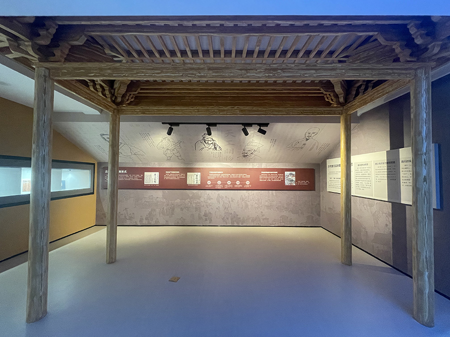 展览馆内的一个运用榫卯斗拱技术的仿古建筑。合肥职业技术学院供图