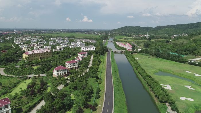 庐江县汤柯路航拍。合肥市交通运输局供图