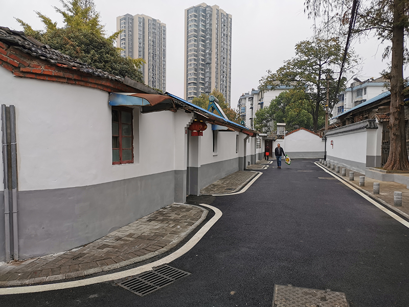 改造后的肥西縣上派鎮珍珠社區工行小區。 趙曉雲攝