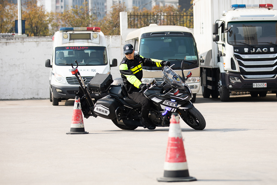 庐阳公安分局巡警在春训。合肥警方供图