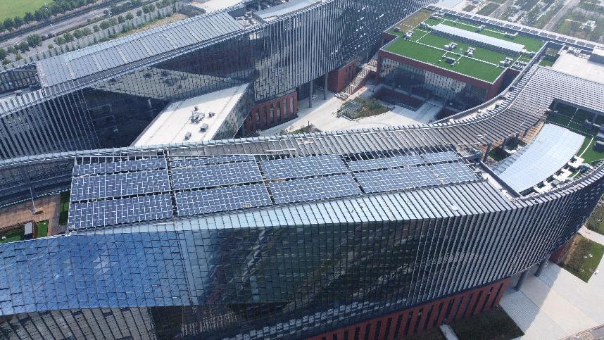 中国科学院量子信息与量子科技创新研究院光伏项目。高新区委宣传部供图