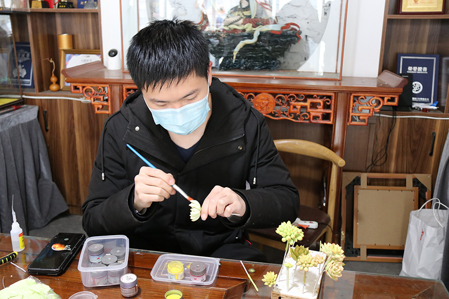 “非遗”面塑。人民网 高飞跃摄