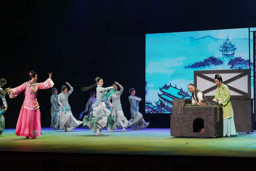 《铁画情缘》在北京首演。芜湖市委宣传部供图