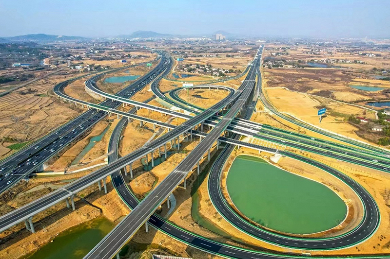三条高速汇合的马堰枢纽。安徽交控集团供图