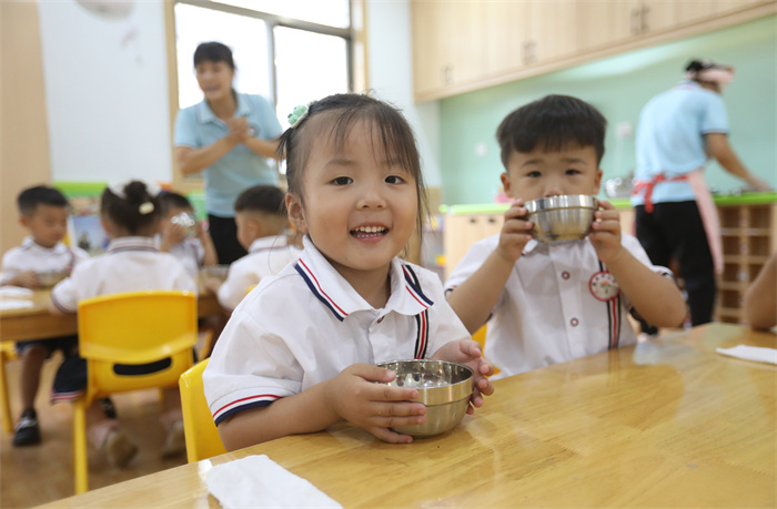 托育服务让幼儿健康快乐成长。相山区委宣传部供图