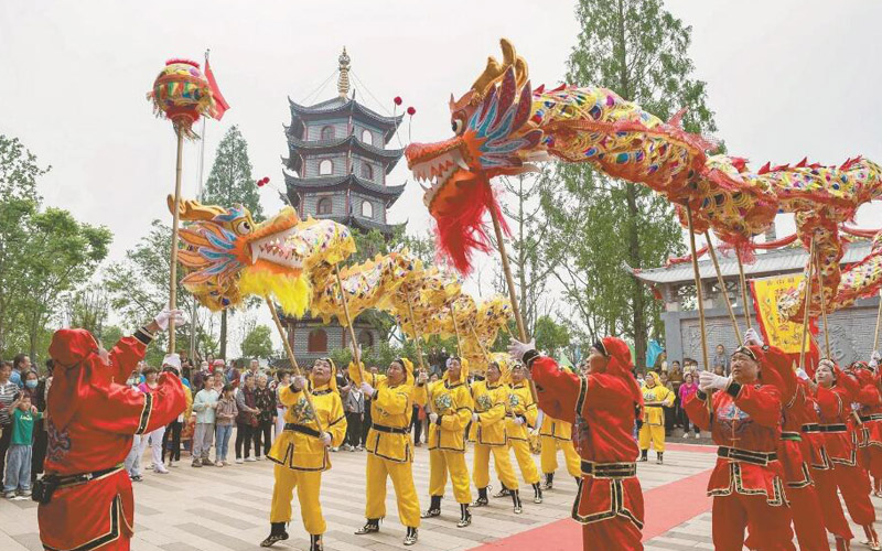 安徽含山:民俗展演受欢迎