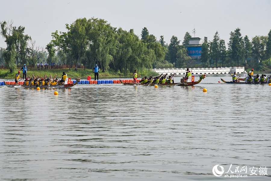 争渡。人民网 李希蒙摄