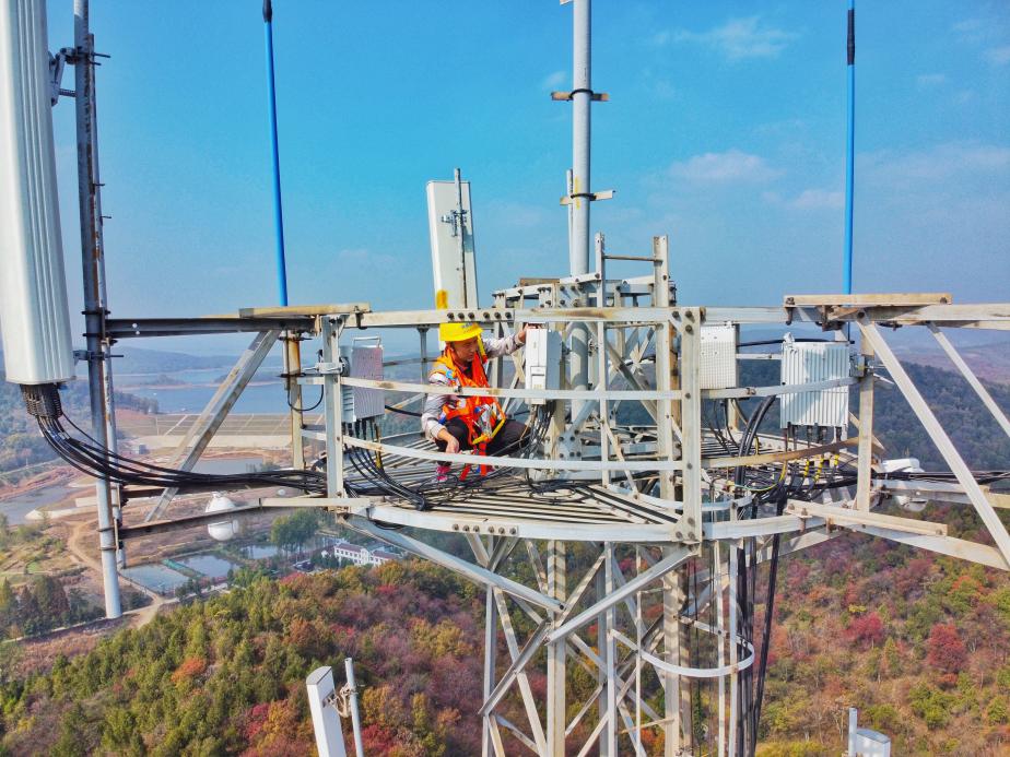 开通5G基站。移动滁州分公司供图