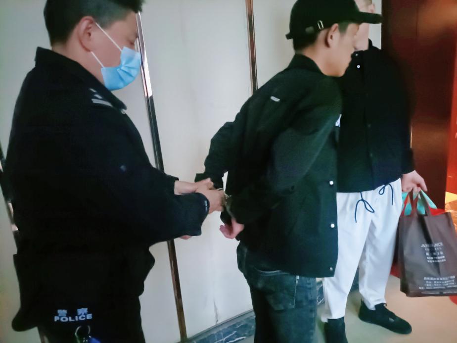 协助公安机关开展“打猫行动”。移动滁州分公司供图
