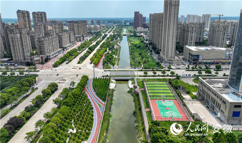 俯瞰健身场地。人民网记者 陶涛摄