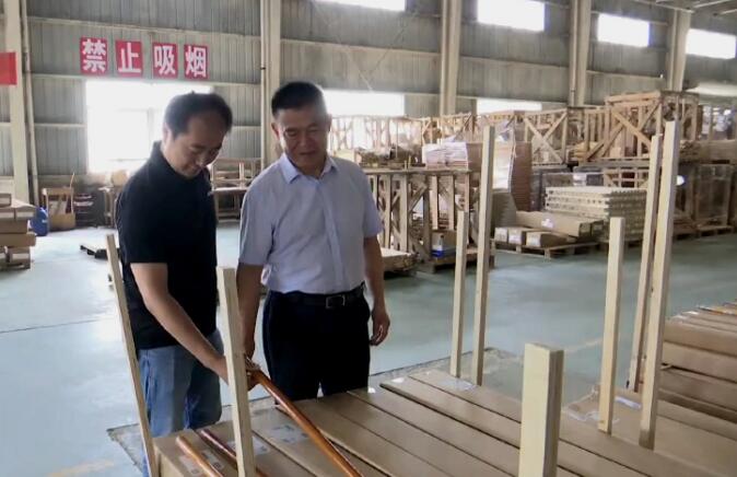 商务部门深入开展企业走访。颍东区委宣传部供图