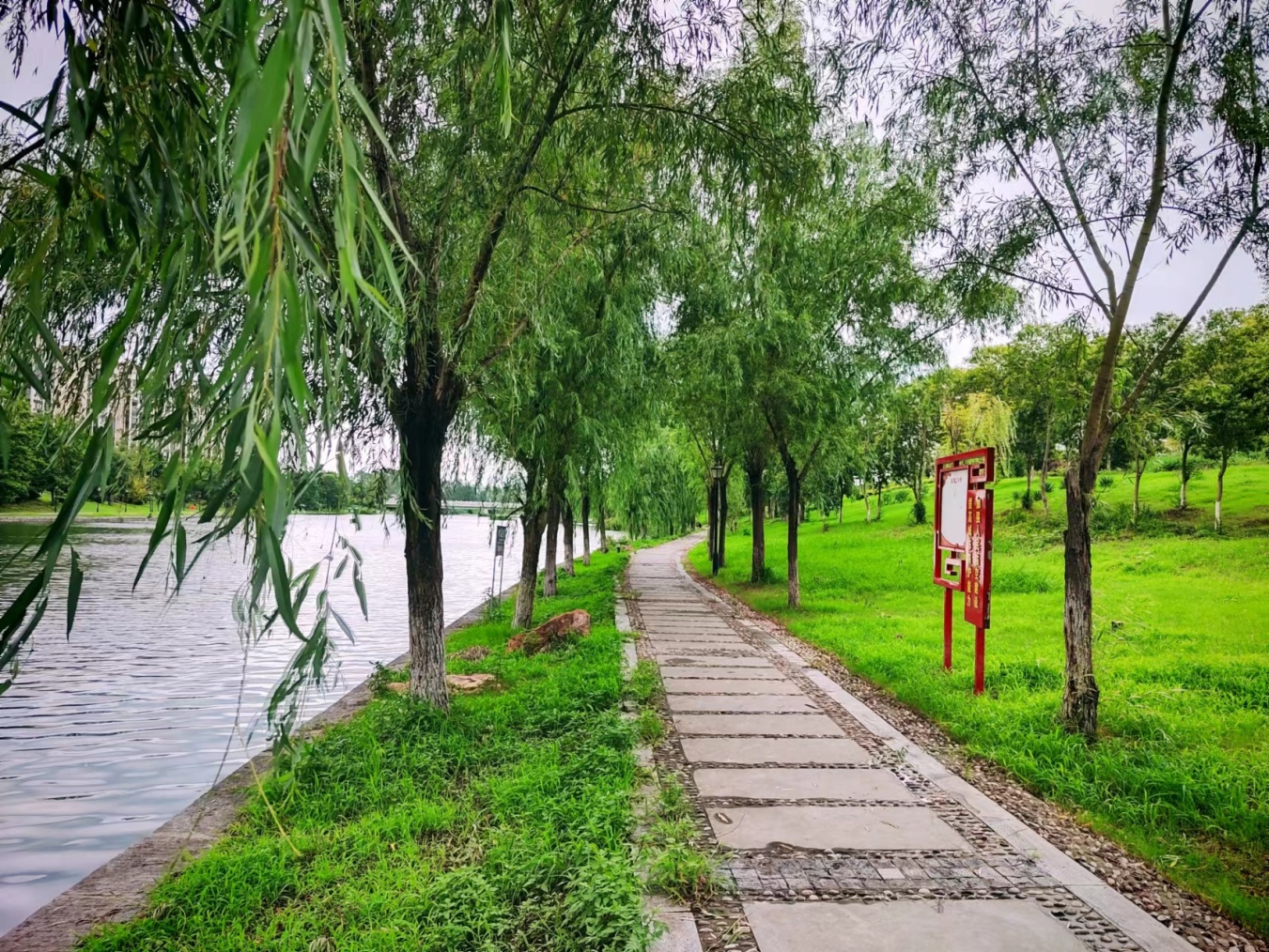 寿县寿春公园。王友唐摄