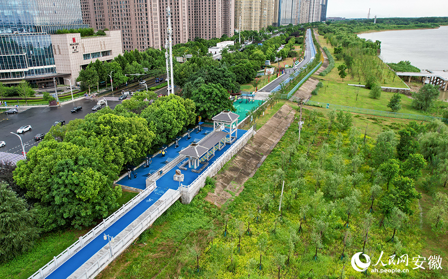 十里江湾风景优美。人民网记者 苗子健摄