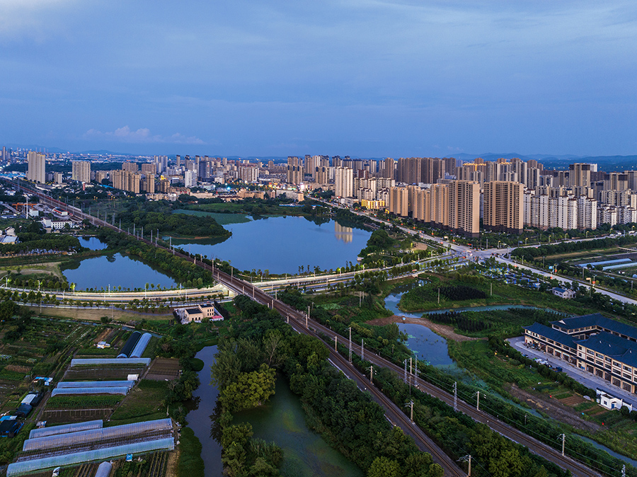 青弋江上風景獨好。李明仙攝