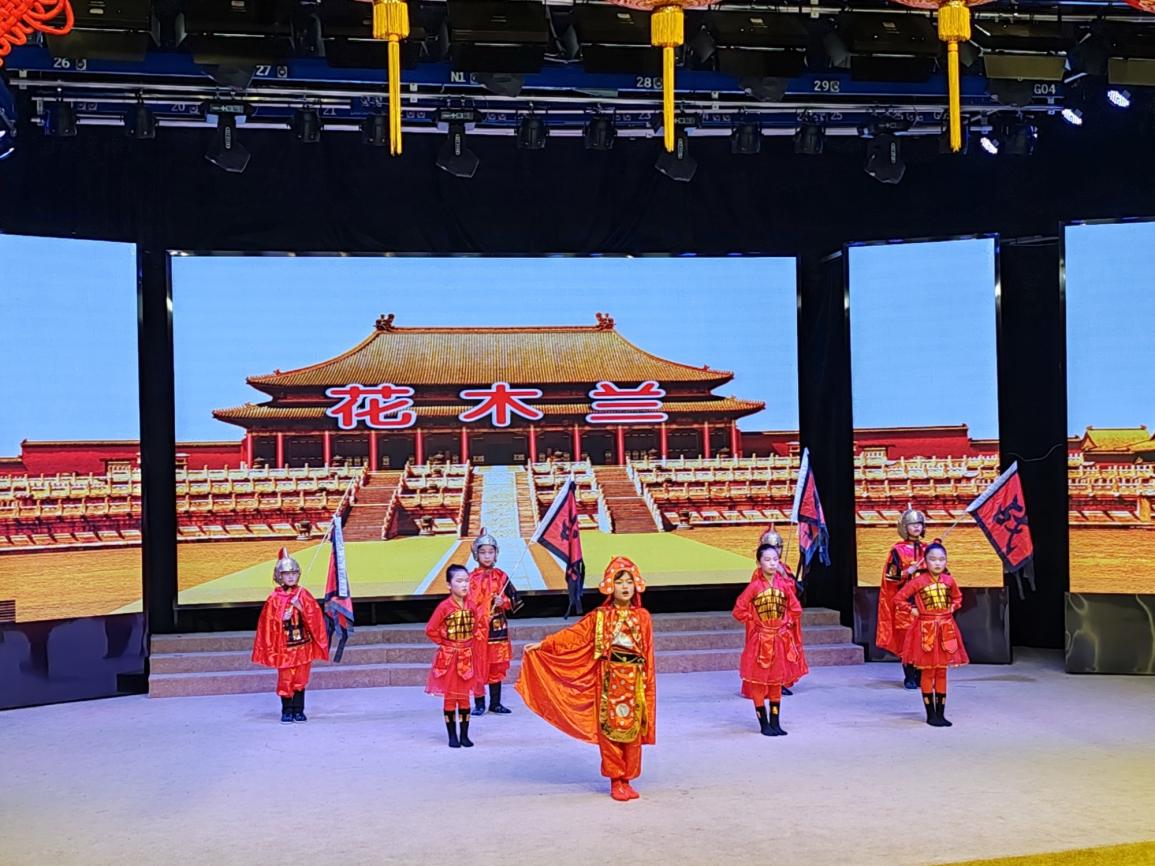 演出现场。年燕供图