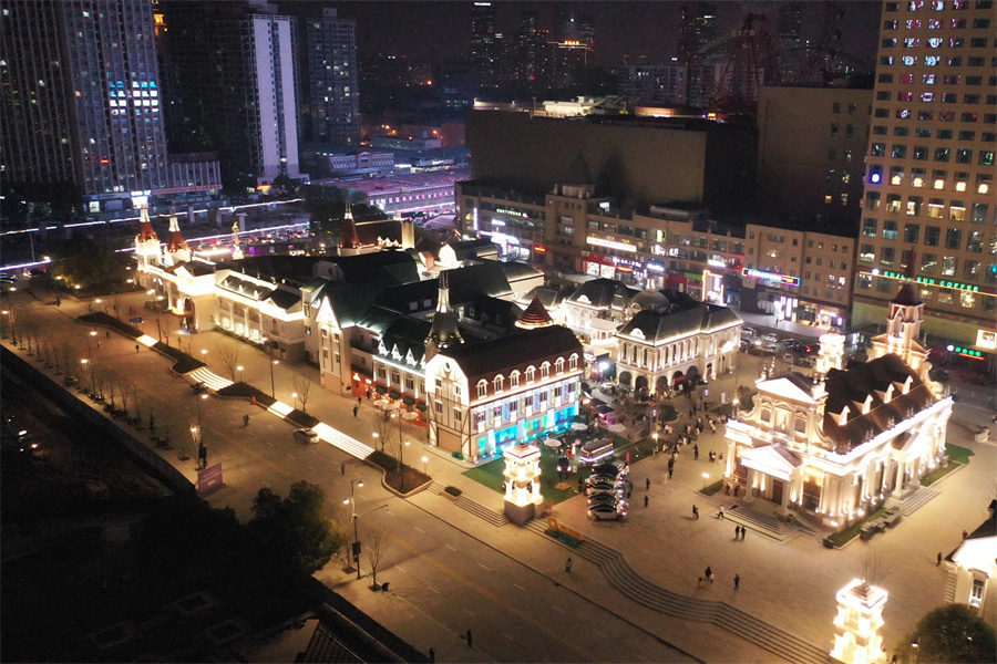 夜幕下的明珠廣場。海恆集團供圖