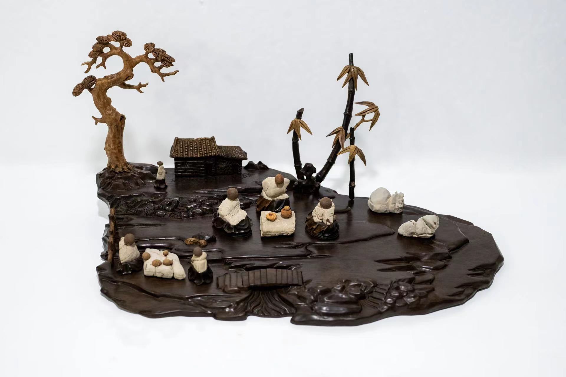 金獎  《閑趣》 定遠佛珠蓮花石  收藏：溫海濤 