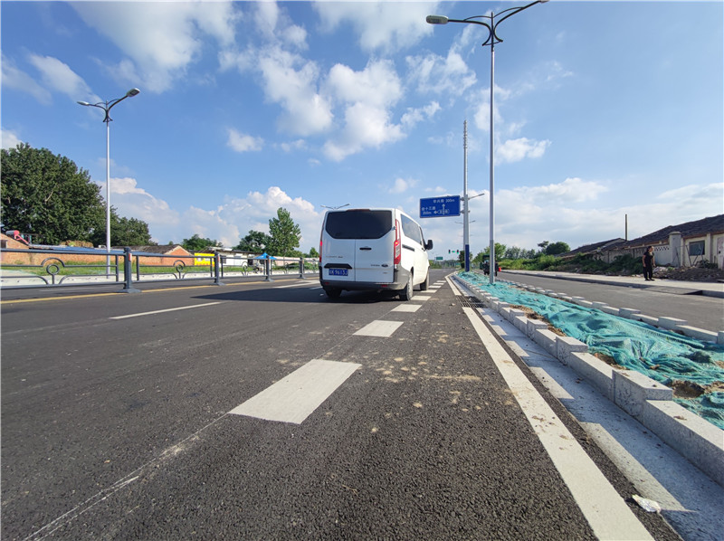 利辛縣城關鎮和平南路斷頭路通車。 利辛縣委宣傳部供圖