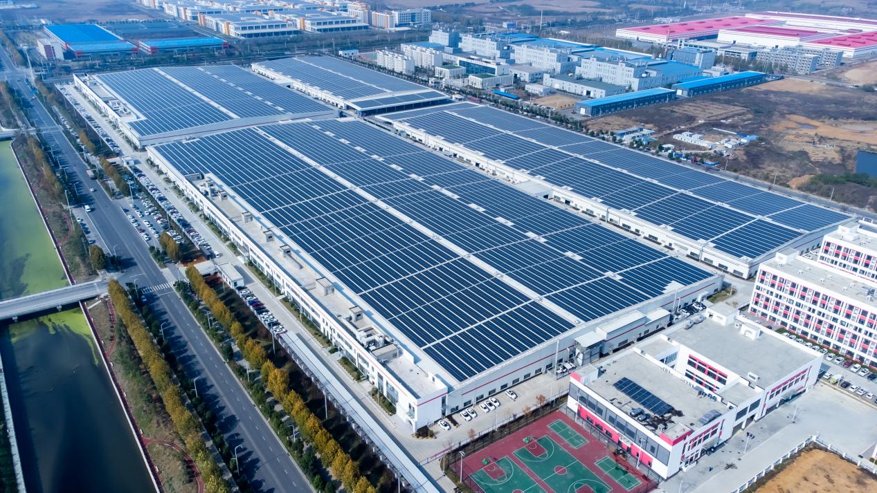 俯瞰位於滁州經開區的滁州隆基廠房。滁州經開區供圖