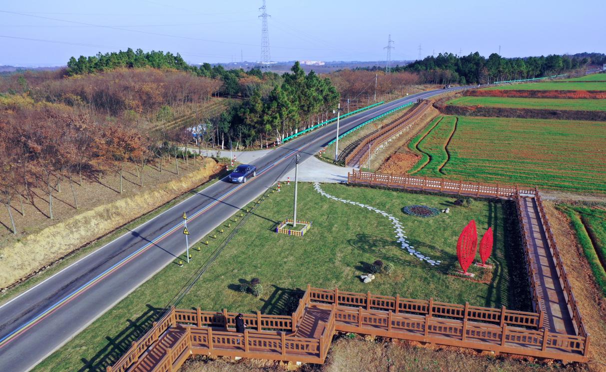 公路“颜值”提升