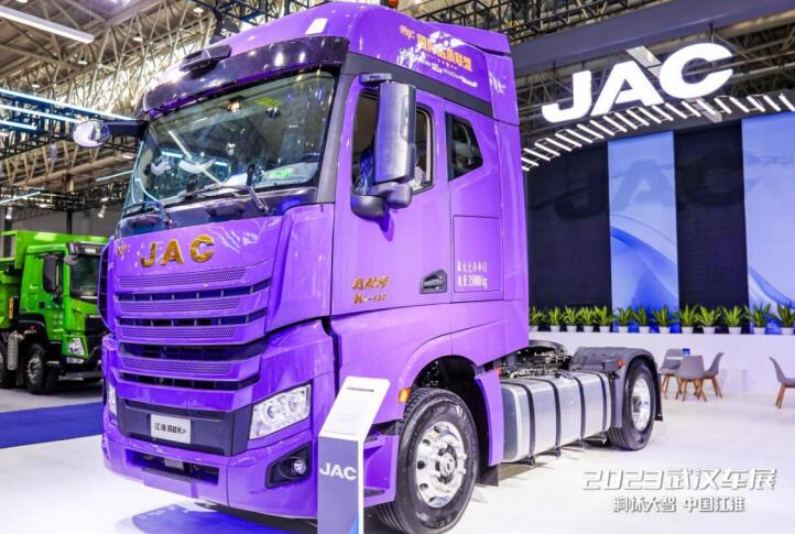 江淮跨越K7 4×2牵引车