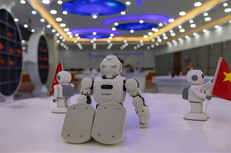 池州皖江江南新兴产业集中区新能源产业园集林智能机器人展示。赵艾凌供图