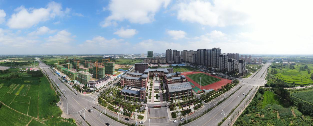 空港新城。李先成摄