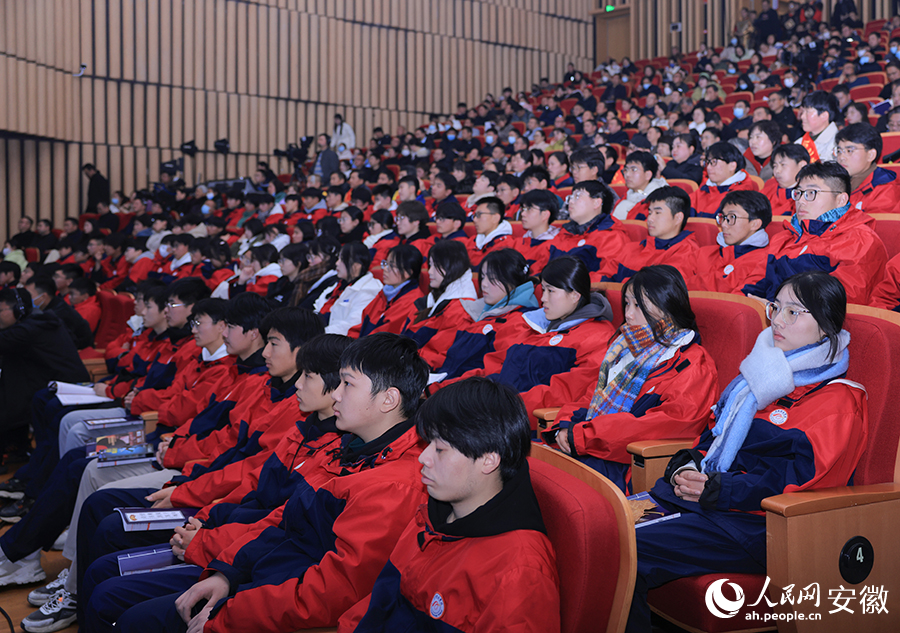 演出现场。人民网记者 王晓飞摄