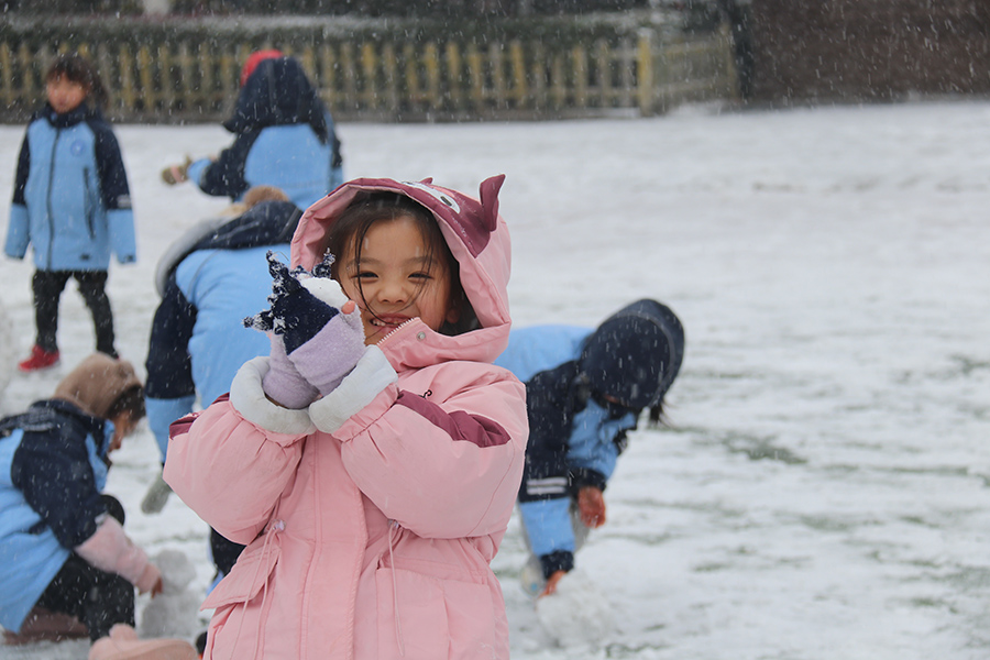 雪地里的体育课。胡萍萍供图