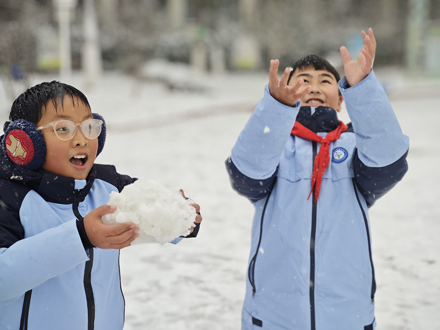 雪地里的体育课。胡萍萍供图