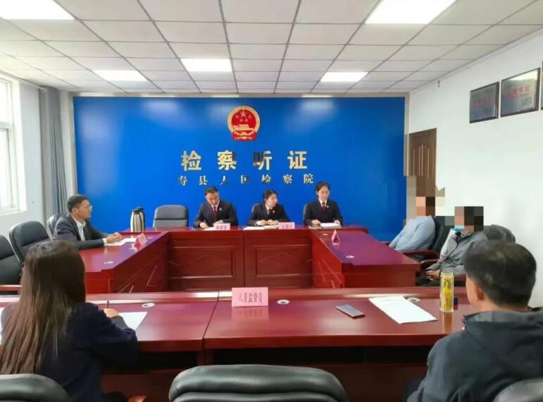 邀请人民监督员参加不起诉法律文书宣告送达。寿县人民检察院供图