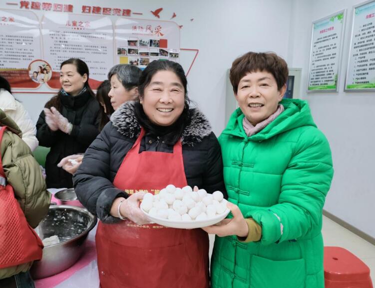 喜迎元宵节，团圆邻里情。长丰县双墩镇供图